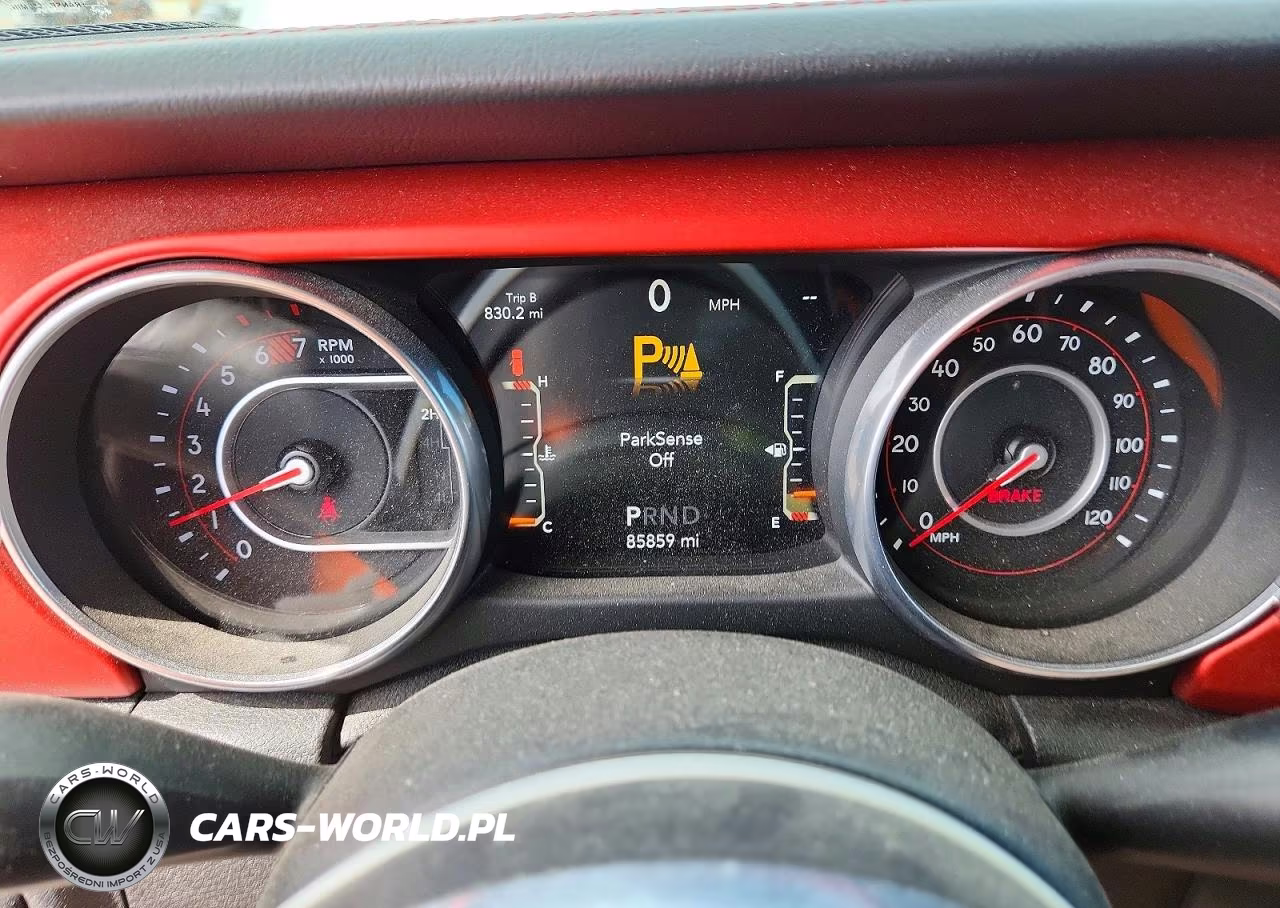 2018 Jeep Wrangler Unlimited Rubicon VIN:1C4HJXFN0JW176931 - 9