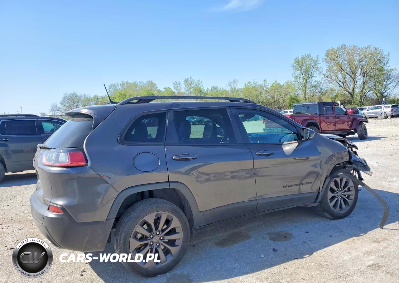 2021 Jeep Cherokee Latitude Lux VIN:1C4PJLMX2MD159184 - 3