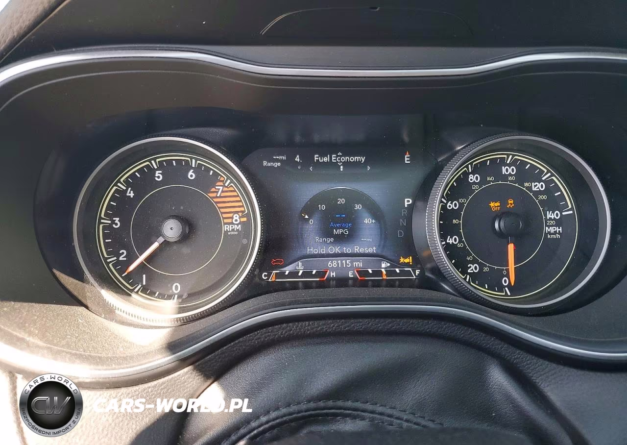 2021 Jeep Cherokee Latitude Lux VIN:1C4PJLMX2MD159184 - 9
