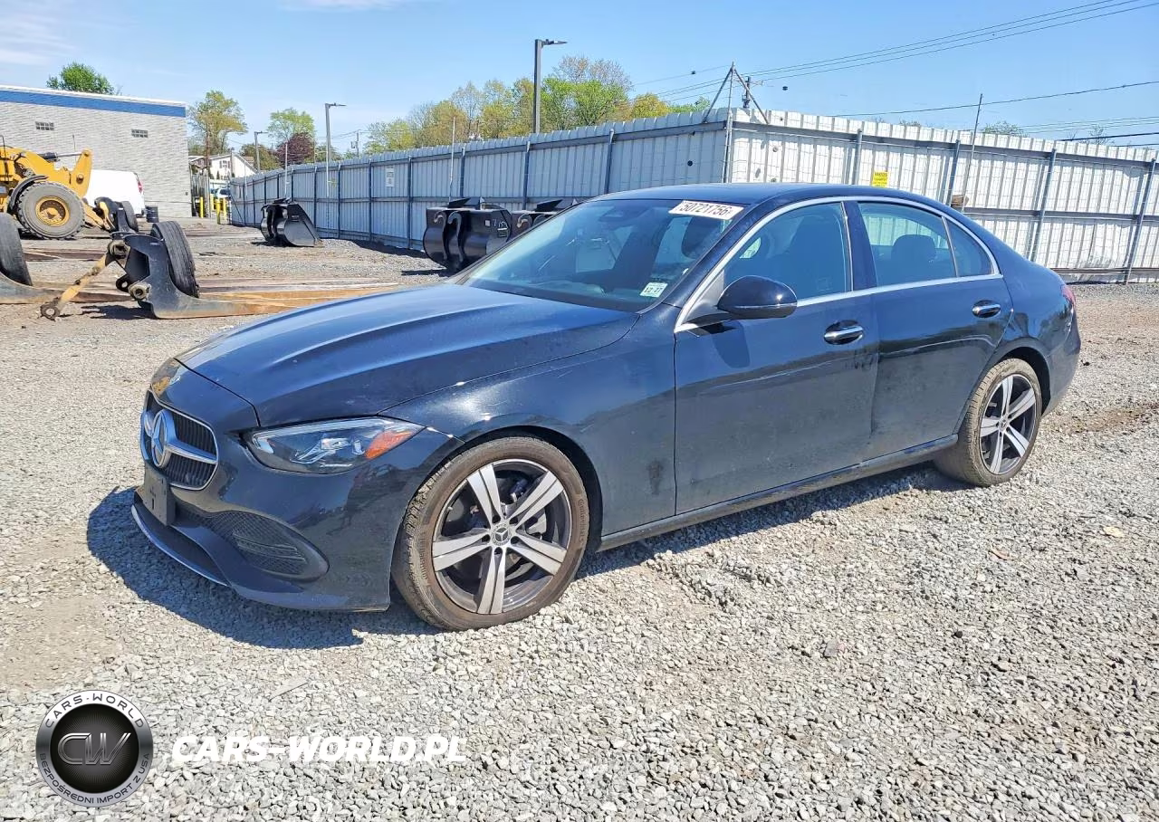 2022 Mercedes-Benz C 300 4Matic – zdjęcie 1 z 12