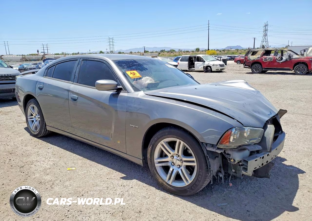 2011 Dodge Charger R VIN:2B3CL5CT4BH557484 - 4