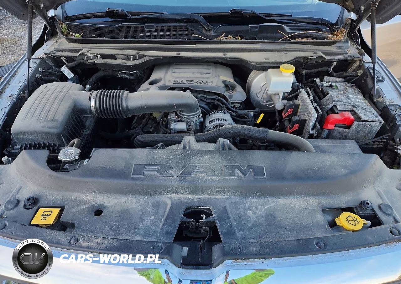 2019 Ram 1500 Laramie VIN:1C6SRFJT9KN504201 - 11