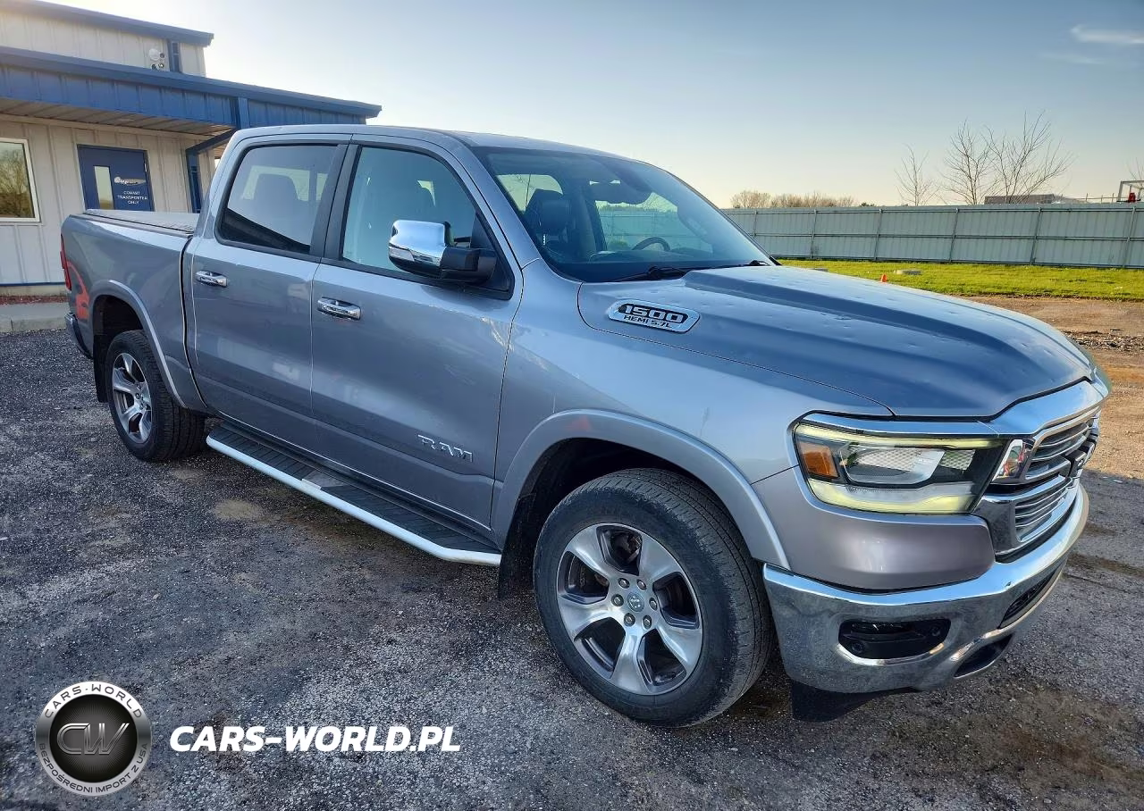 2019 Ram 1500 Laramie VIN:1C6SRFJT9KN504201 - 4