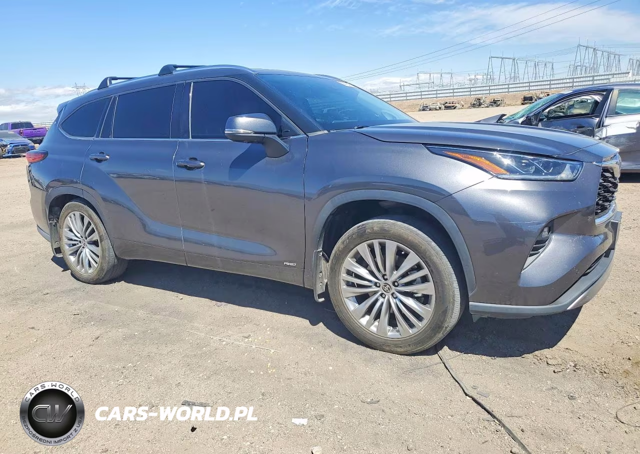2023 Toyota Highlander Hybrid Platinum VIN:5TDEBRCH1PS107703 - 4