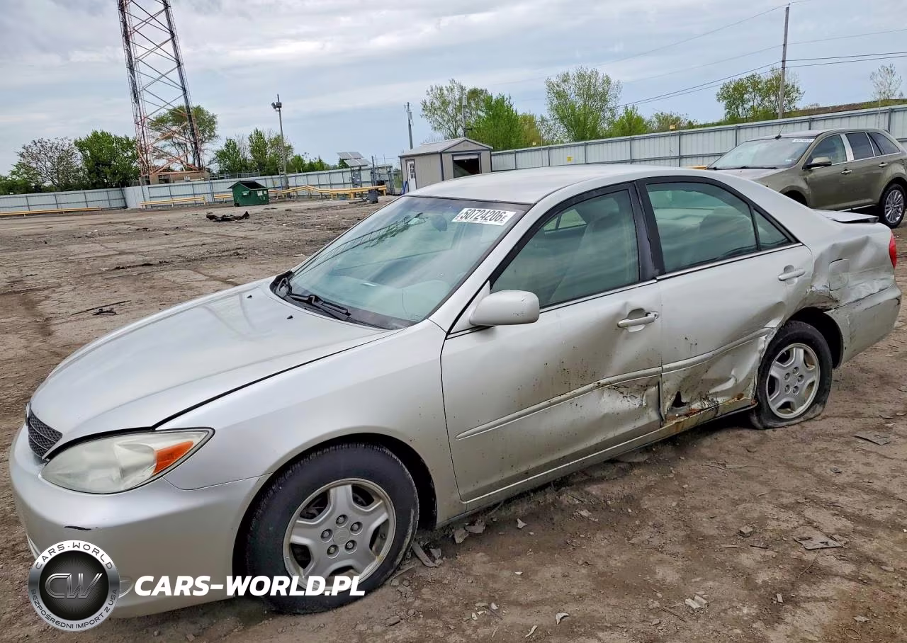 2003 Toyota Camry Le V6 – zdjęcie 1 z 12