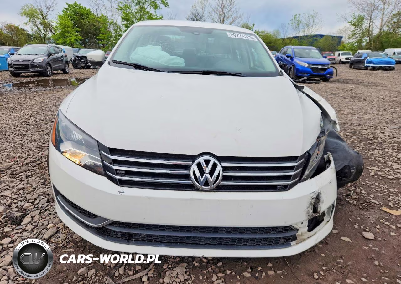 2015 Volkswagen Passat S VIN:1VWAS7A3XFC020812 - 5