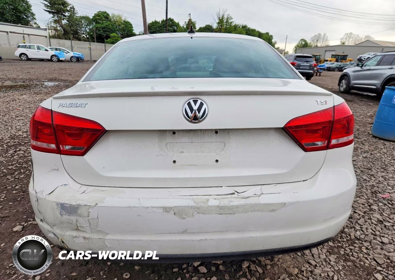 2015 Volkswagen Passat S VIN:1VWAS7A3XFC020812 - 6