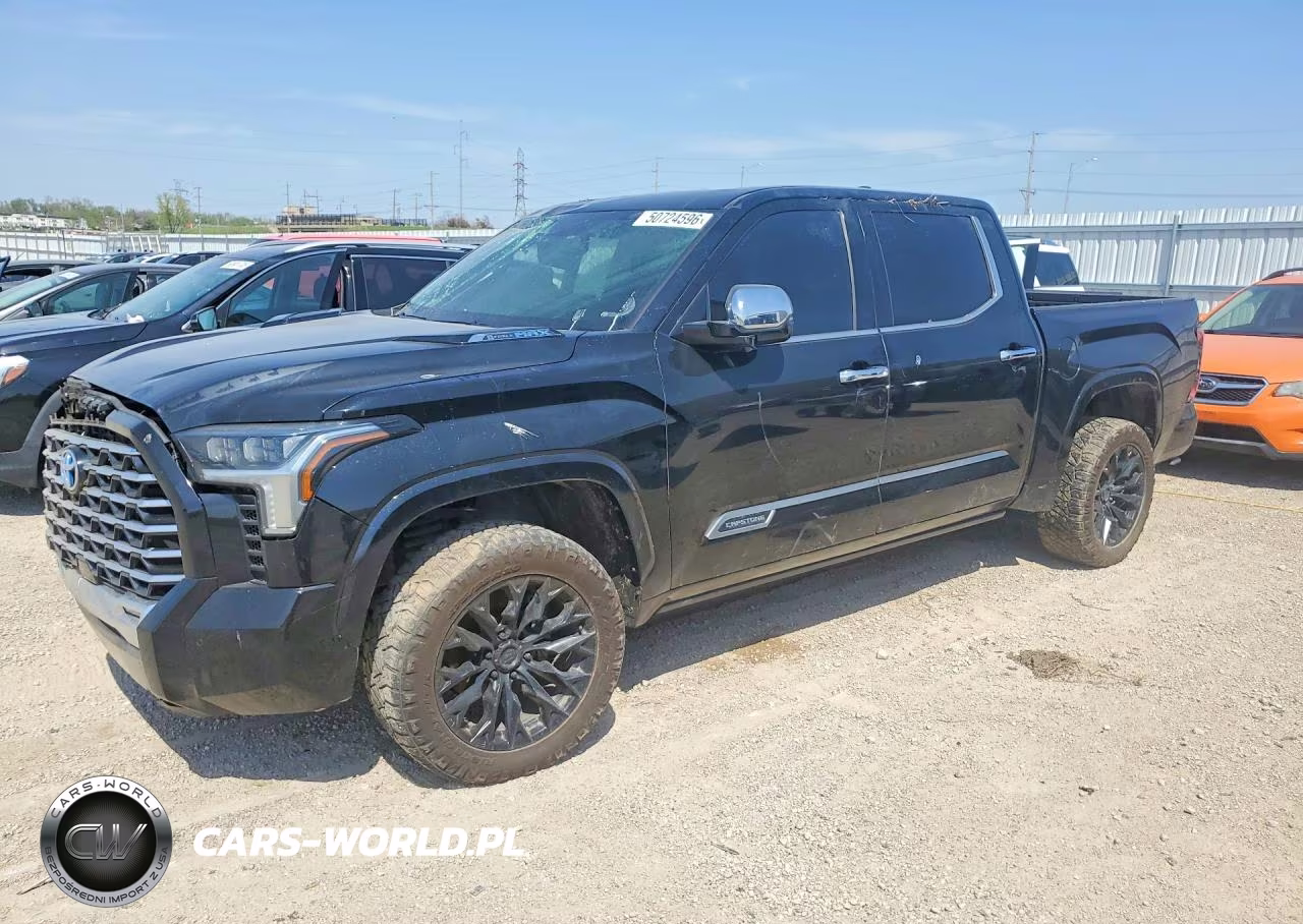 2024 Toyota Tundra Crewmax Capstone – zdjęcie 1 z 12