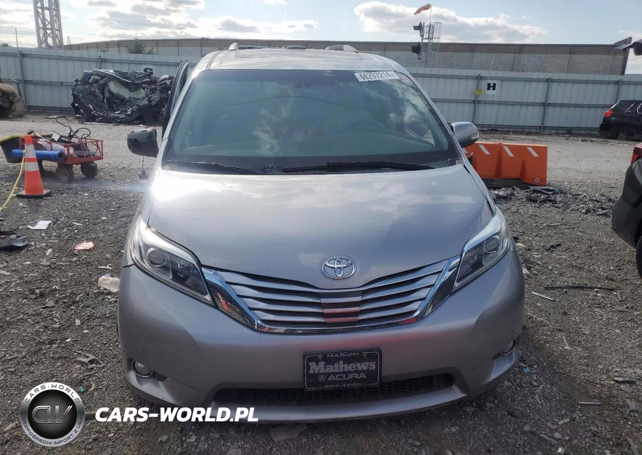 2016 Toyota Sienna Xle VIN:5TDYK3DC1GS695244 - 9
