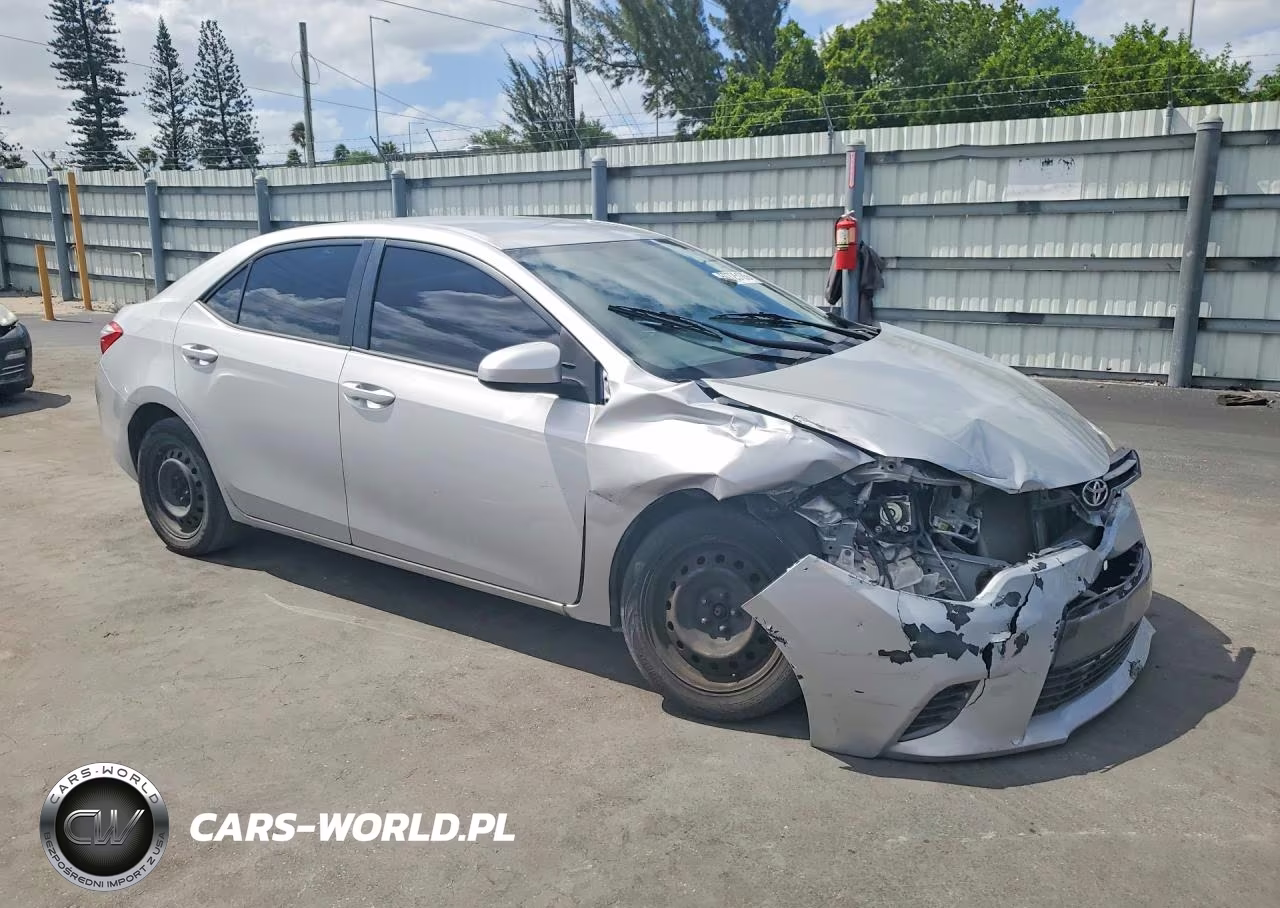 2016 Toyota Corolla Le VIN:2T1BURHE5GC494339 - 4