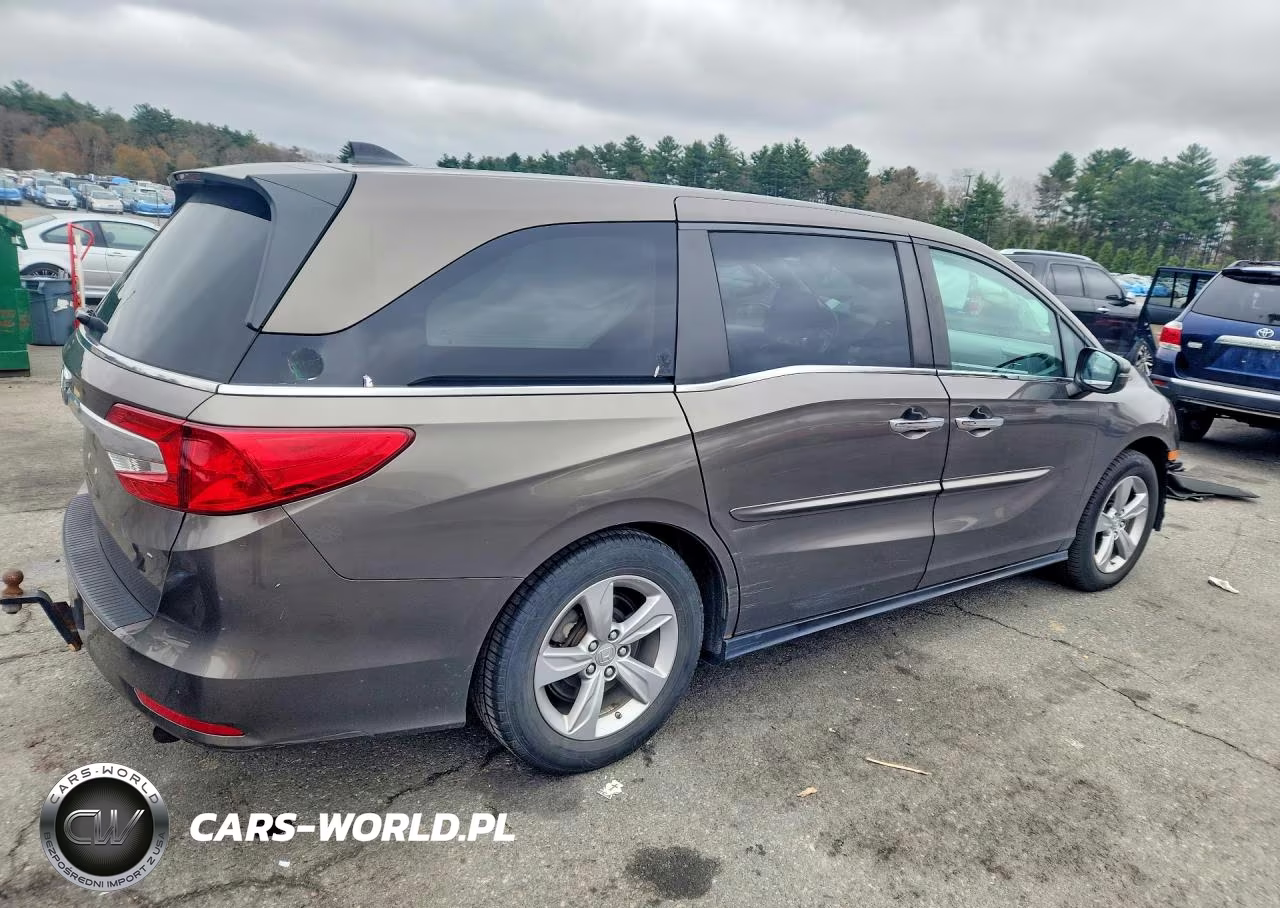 2018 Honda Odyssey Exl VIN:5FNRL6H73JB097717 - 3