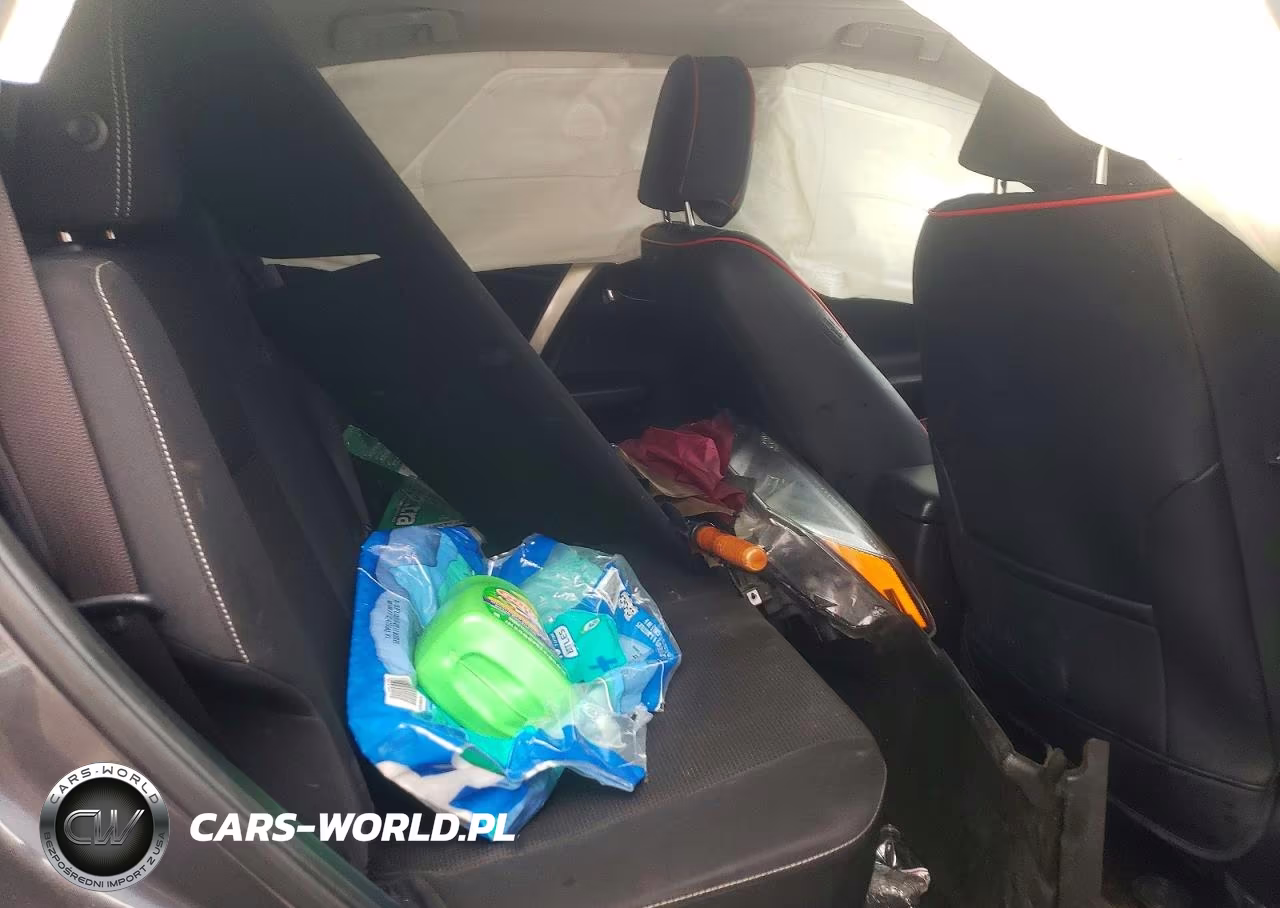 2018 Toyota Rav4 Xle VIN:JTMRFREV3JJ730544 - 11