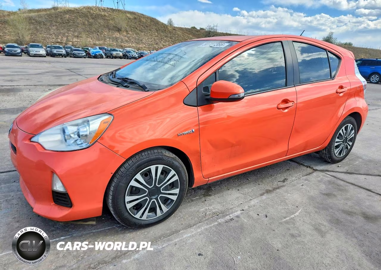 2014 Toyota Prius C Two