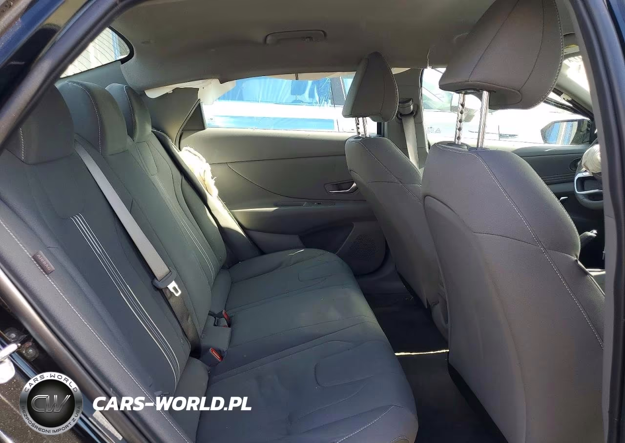 2026 Hyundai Elantra Sel Sport VIN:KMHLM4DG1TU143435 - 10