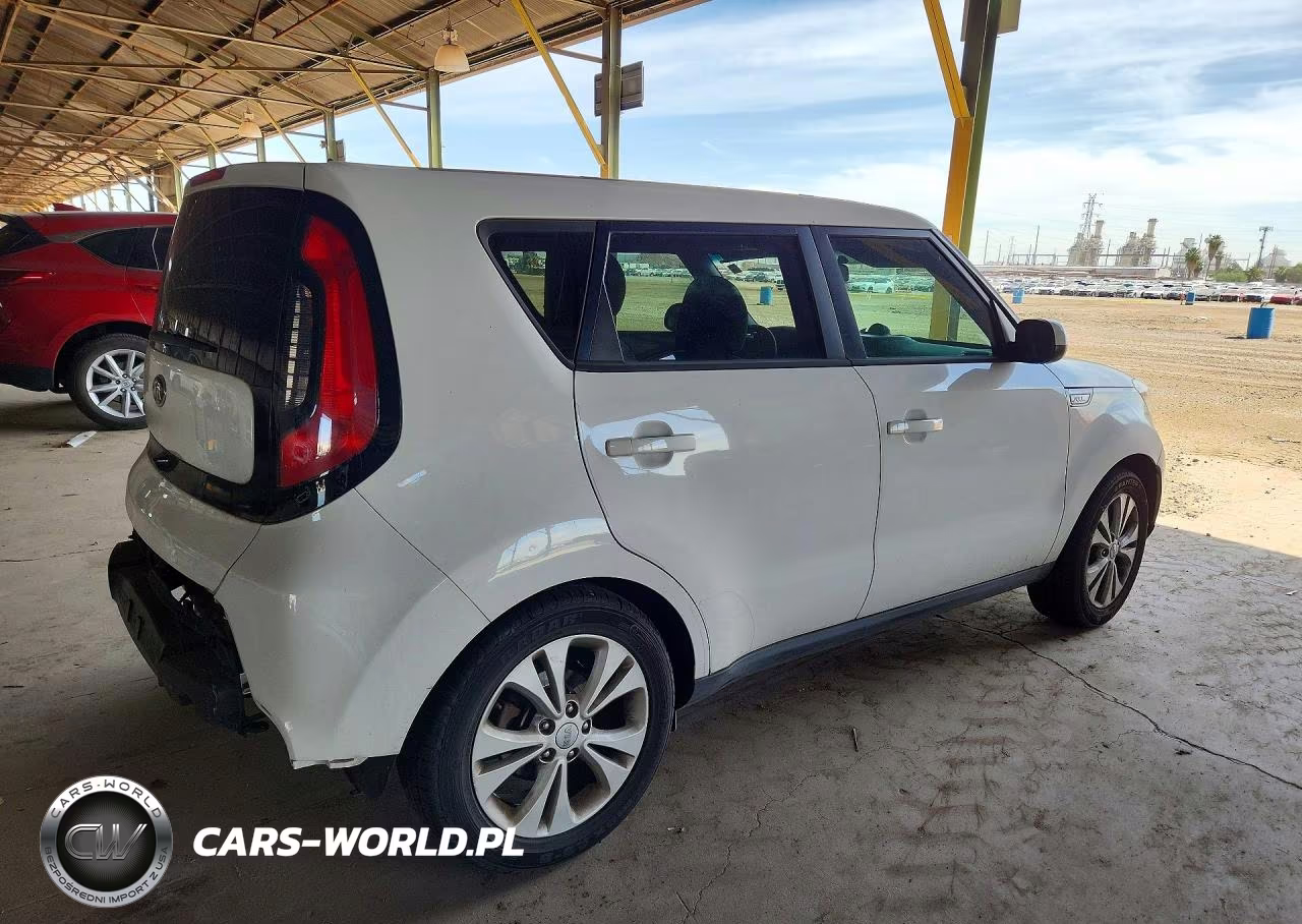 2015 Kia Soul + VIN:KNDJP3A56F7157723 - 3