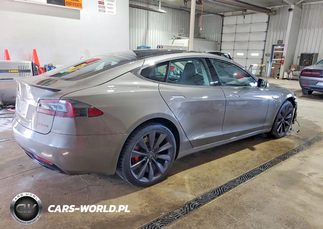 2016 Tesla Model S VIN:5YJSA1E48GF157777 - 3