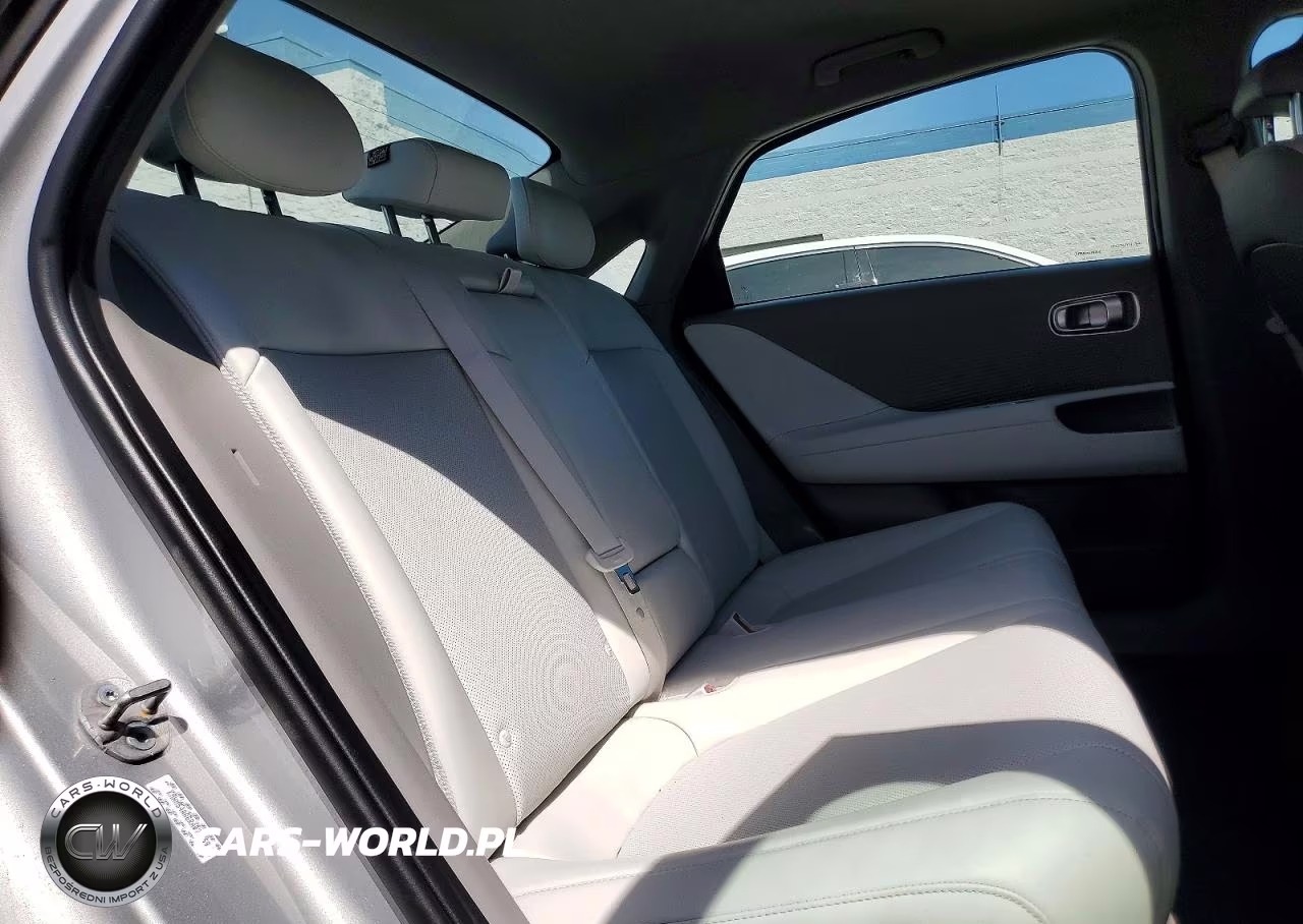 2024 Hyundai Ioniq 6 Limited VIN:KMHM54AA6RA075659 - 10