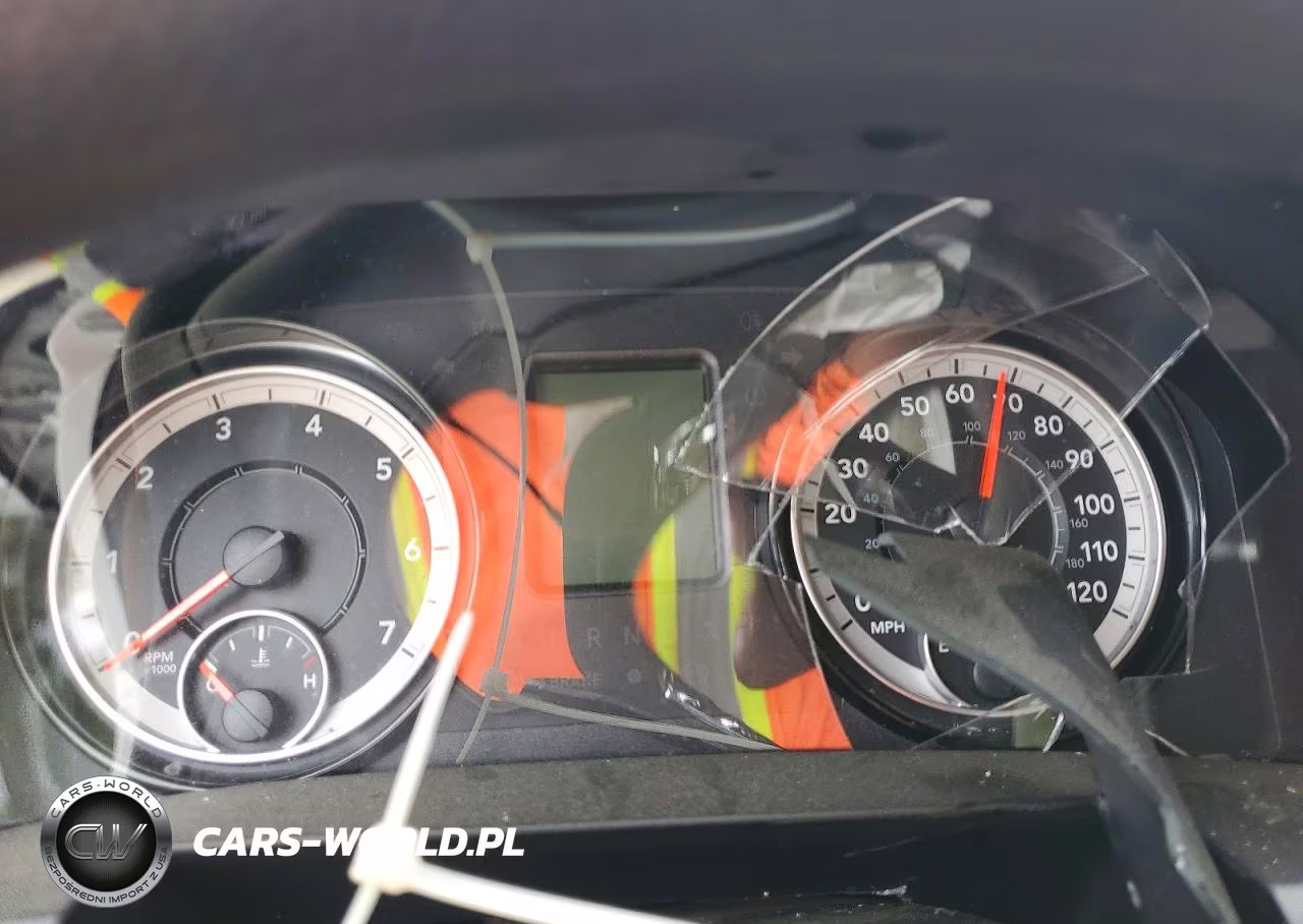 2019 Ram 1500 Classic Tradesman VIN:1C6RR6KT7KS746662 - 9