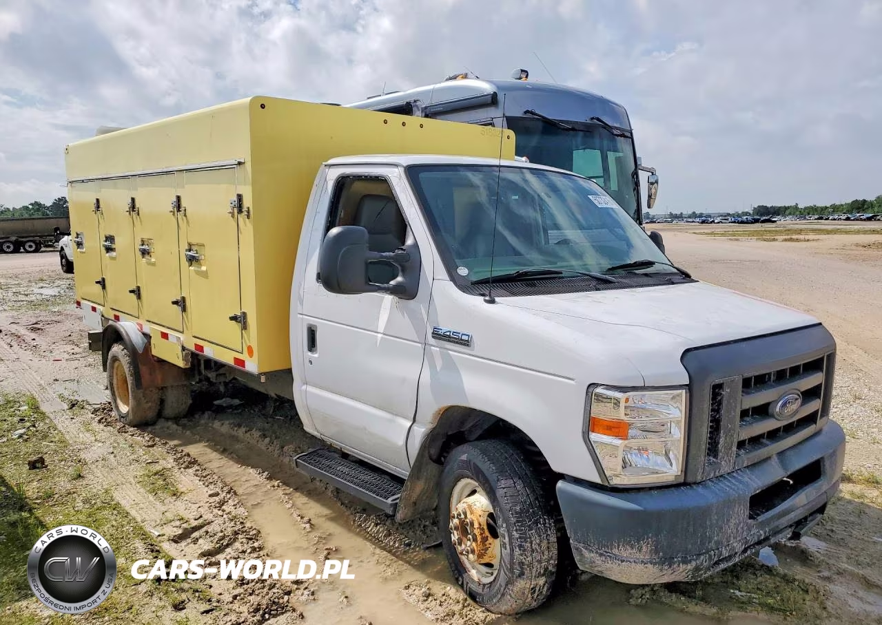2018 Ford Econoline E450 Super Duty Cutaway Van VIN:1FDXE4FS4JDC17475 - 4