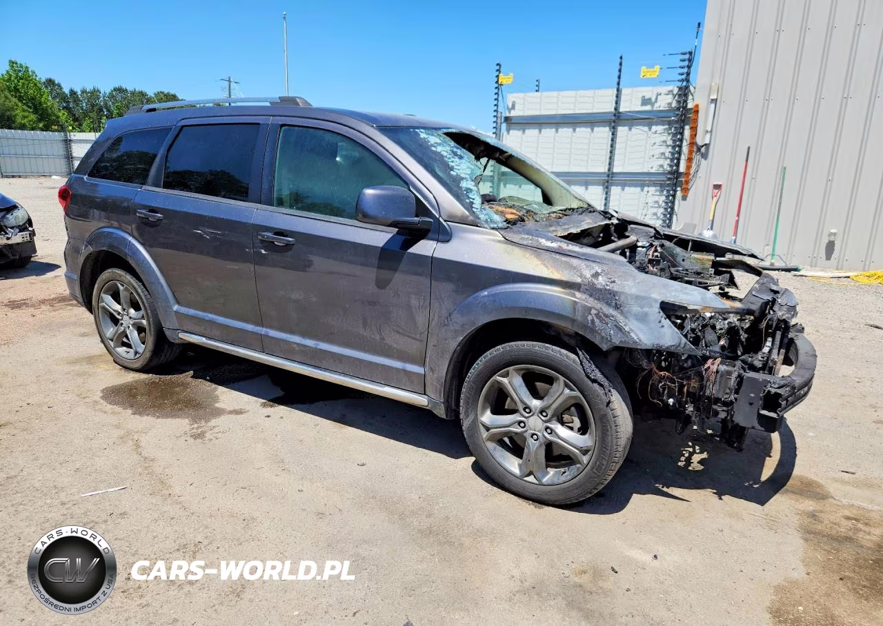 2015 Dodge Journey Crossroad VIN:3C4PDCGB2FT583050 - 4