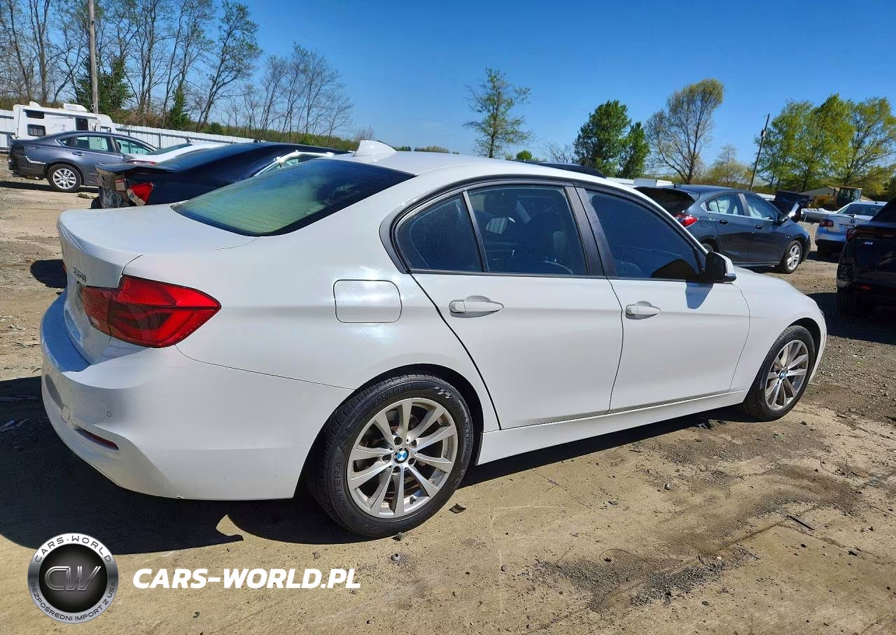 2016 BMW 320 Xi VIN:WBA8E5G50GNT94600 - 3