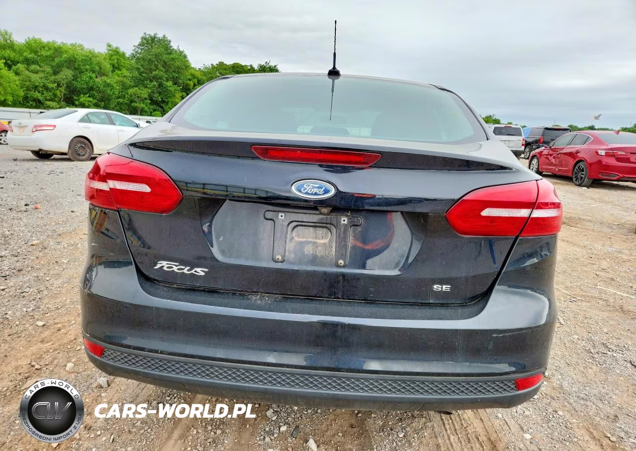 2018 Ford Focus Se VIN:1FADP3F21JL226710 - 6