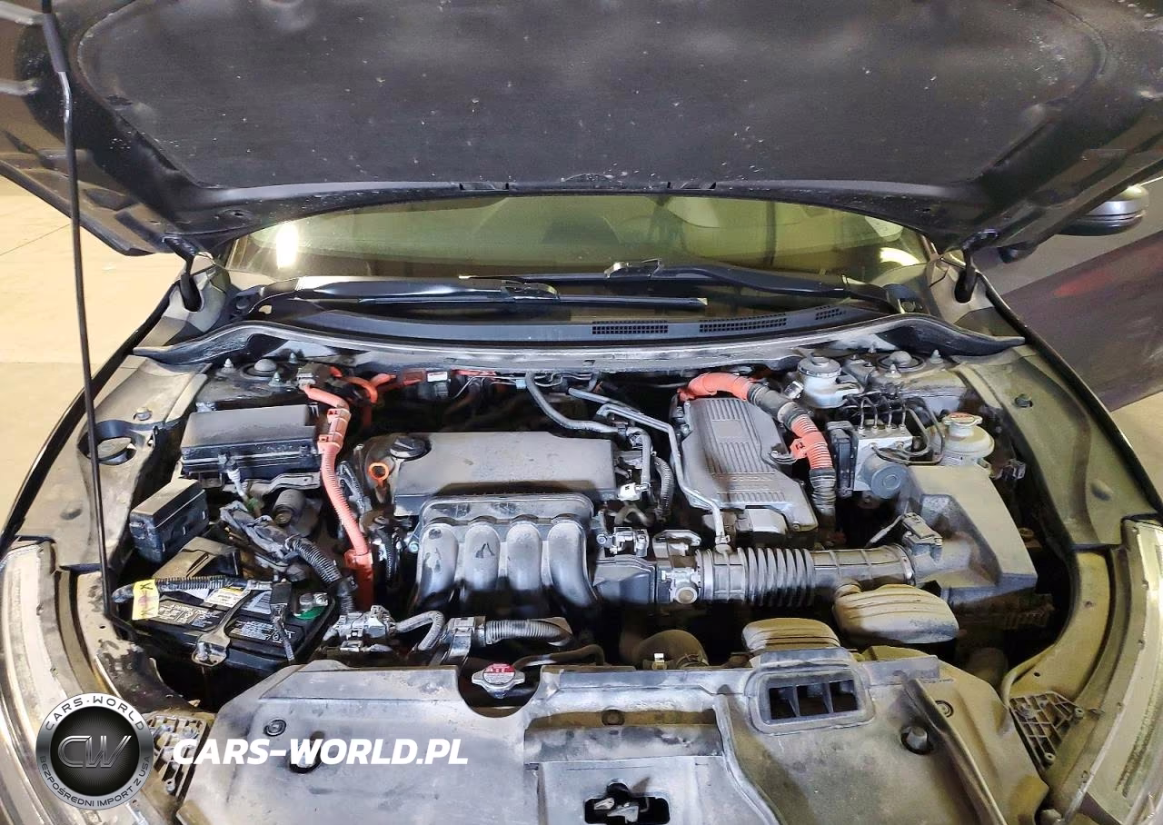 2018 Honda Clarity VIN:JHMZC5F12JC011303 - 11