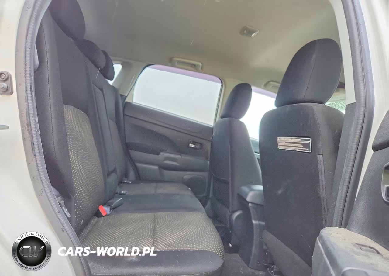 2016 Mitsubishi Outlander Sport Es VIN:JA4AP3AU4GZ031979 - 11