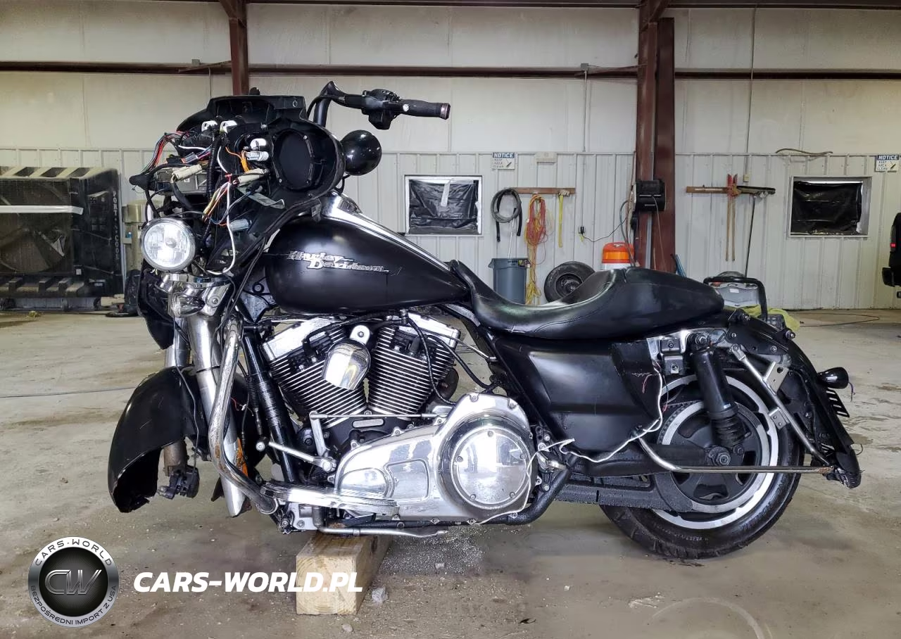 2010 Harley-Davidson Flhx VIN:1HD1KB414AB629603 - 3