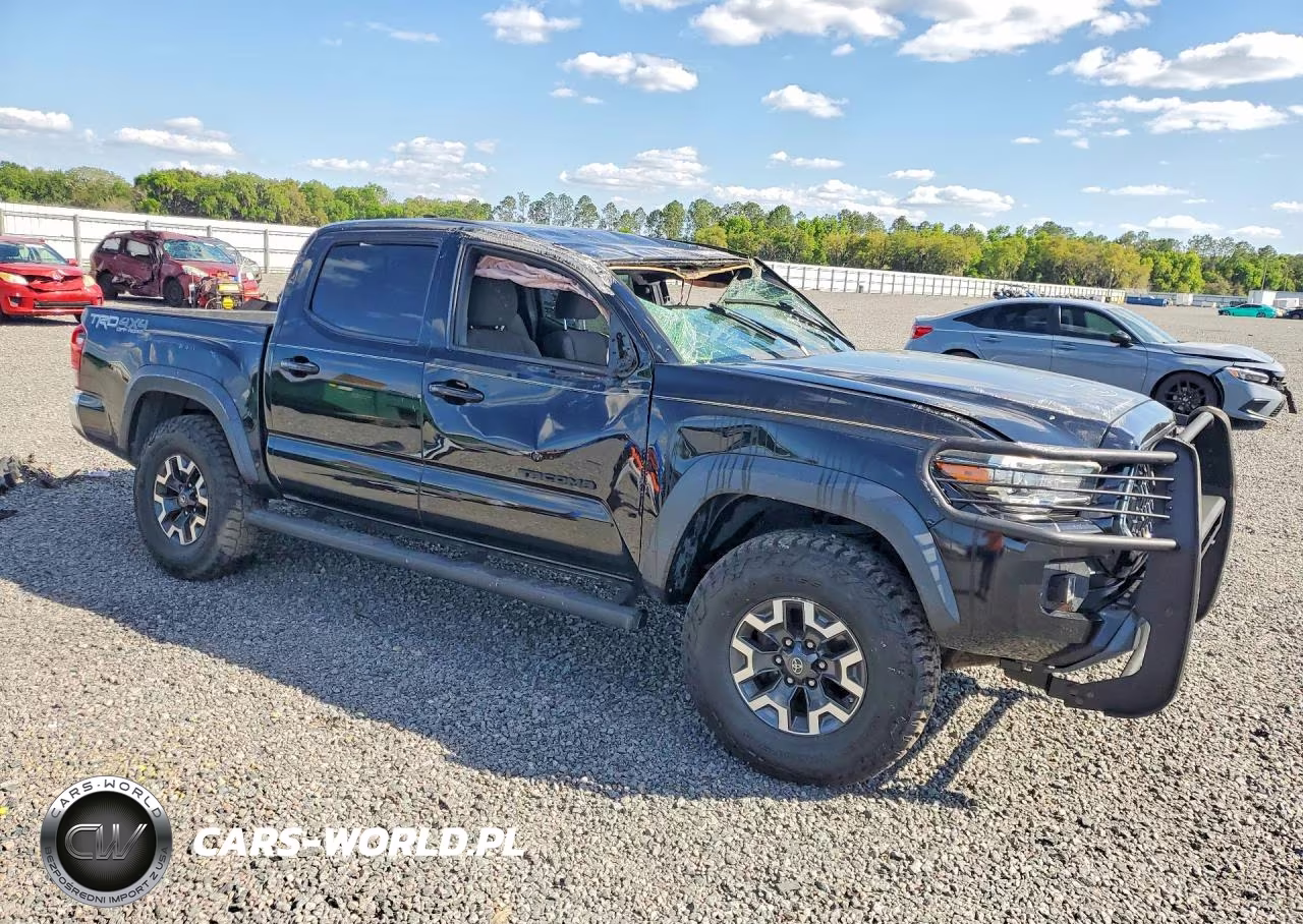 2018 Toyota Tacoma Trd Off-Road VIN:5TFCZ5ANXJX132203 - 4