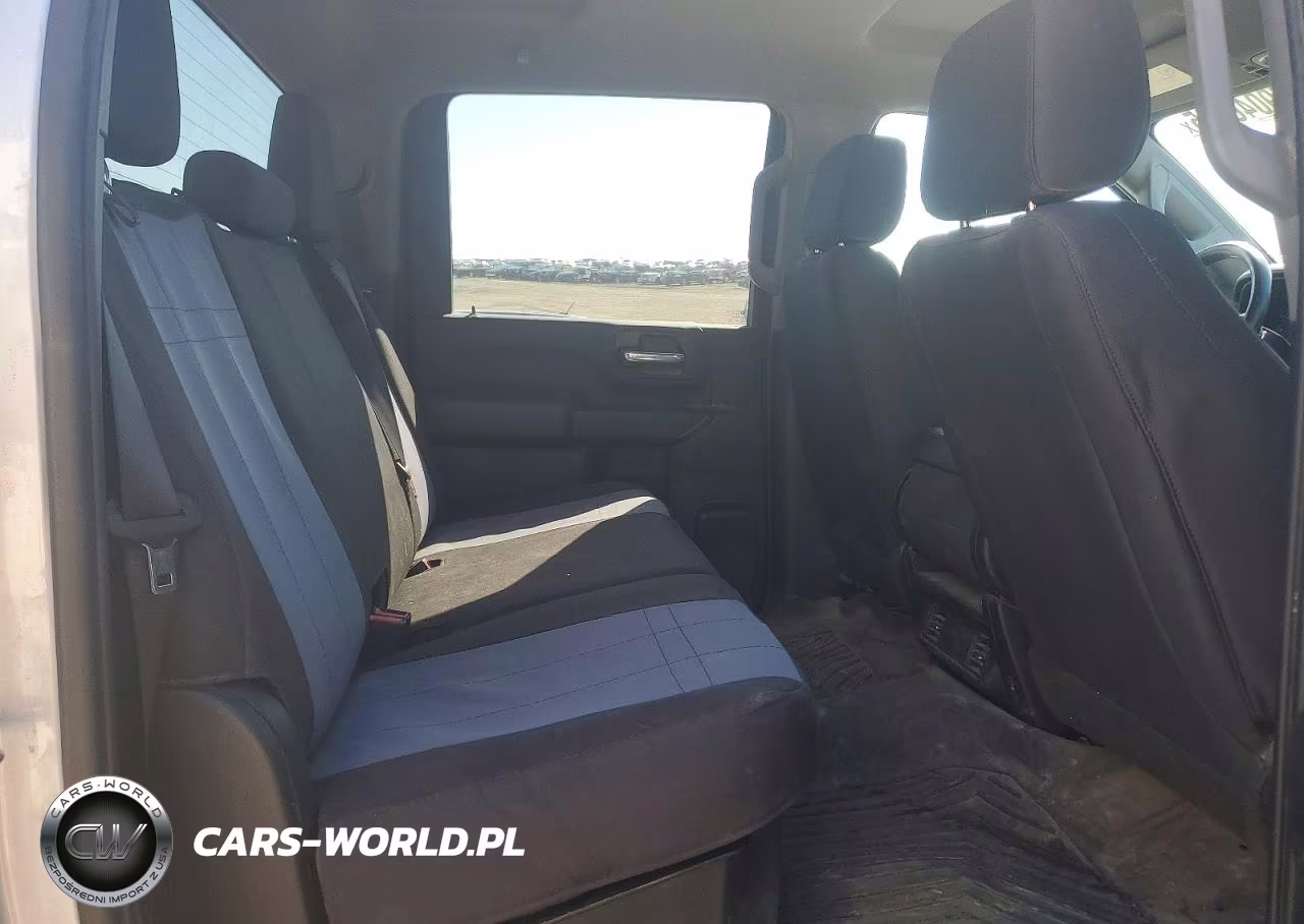 2023 GMC Sierra K3500 VIN:1GT49SEY9PF213375 - 10