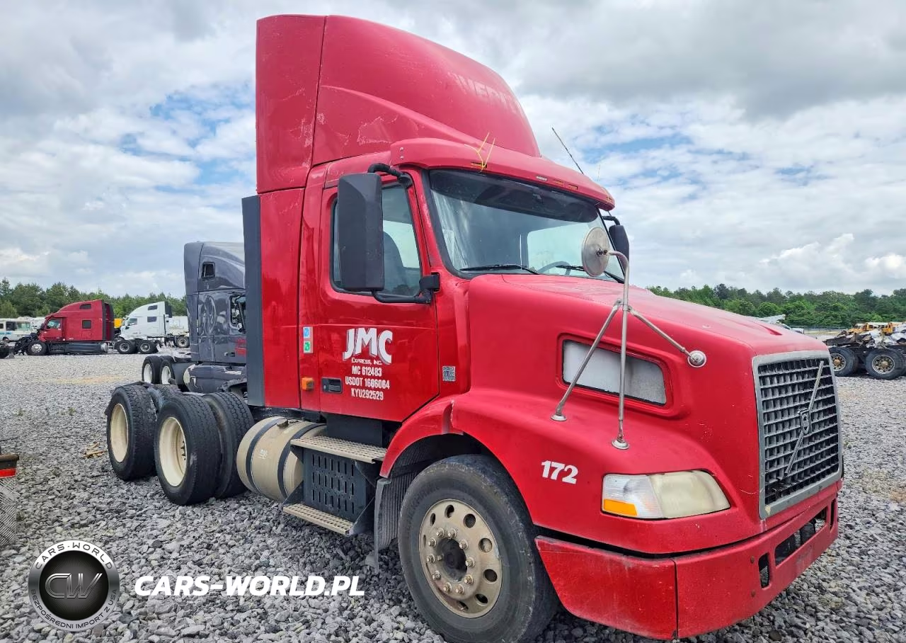 2013 Volvo Vnm Semi Truck