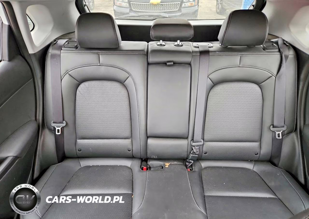 2021 Hyundai Kona Ultimate VIN:KM8K5CA5XMU625375 - 10