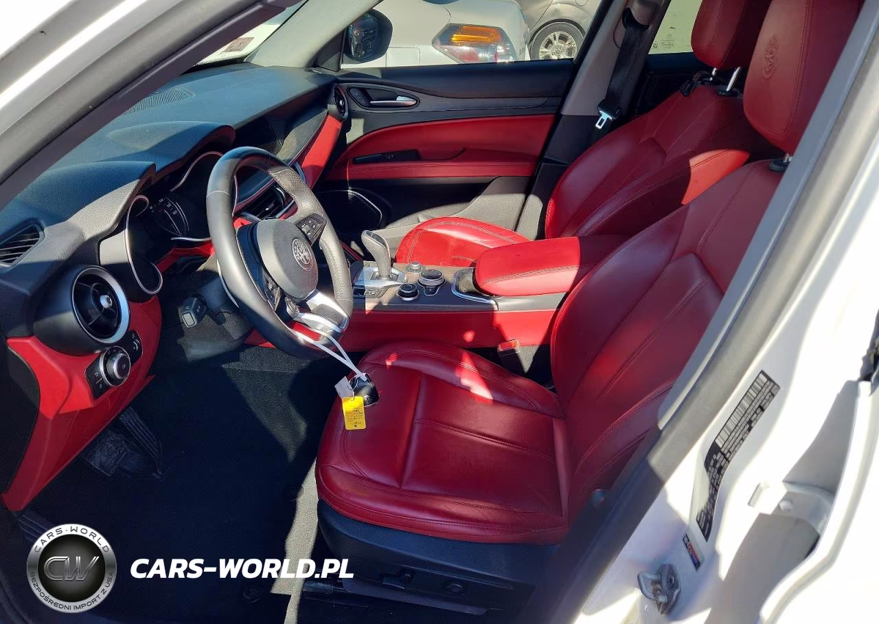2021 Alfa Romeo Stelvio Ti VIN:ZASPAKBN0M7D18494 - 7