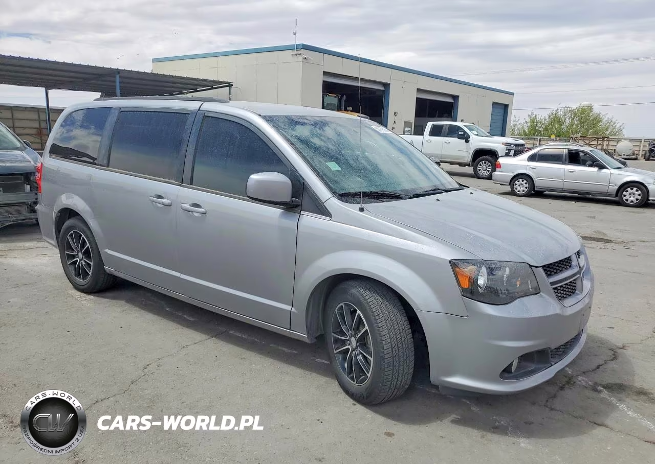 2018 Dodge Grand Caravan Gt VIN:2C4RDGEGXJR147718 - 4