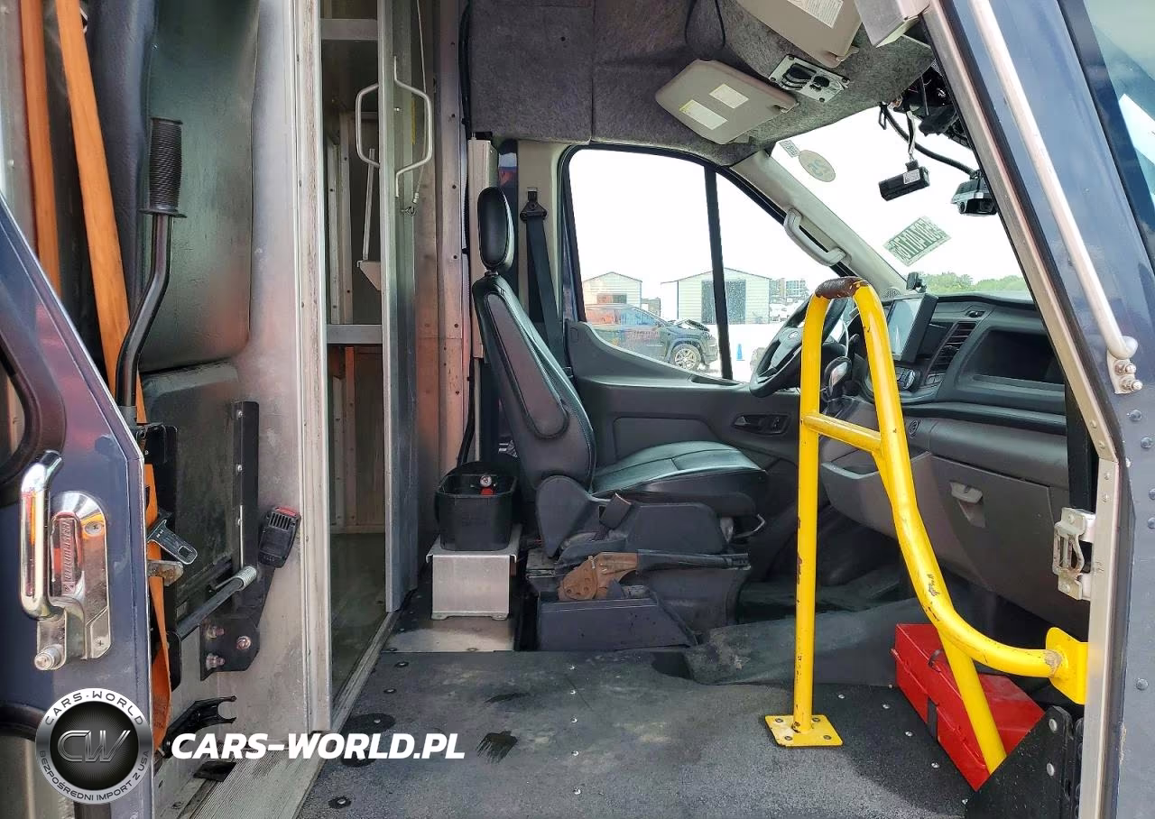 2021 Ford Transit Delivery Truck VIN:1FDDF6P82MKA34834 - 10