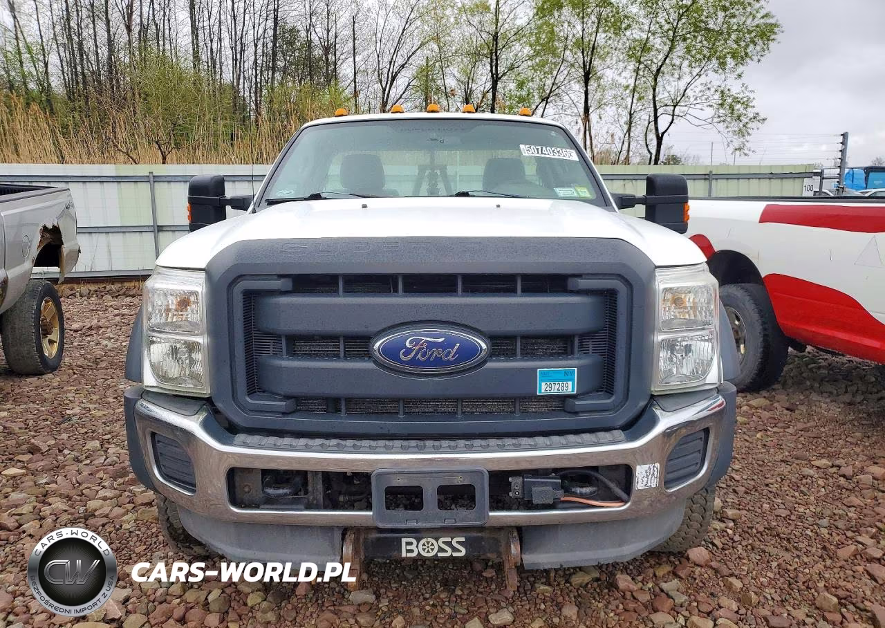 2014 Ford F550 Super Duty VIN:1FDUF5HT2EEA49301 - 5