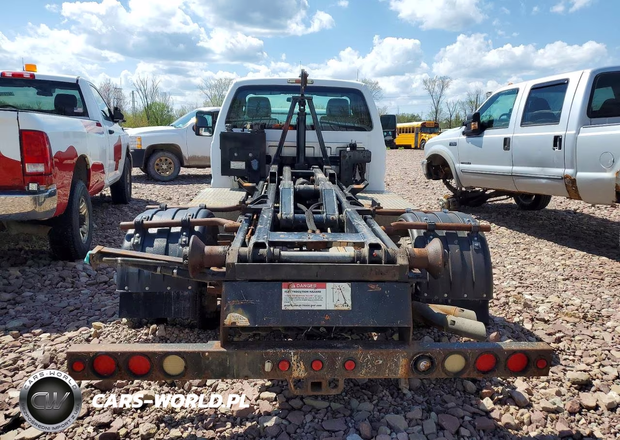 2014 Ford F550 Super Duty VIN:1FDUF5HT2EEA49301 - 6