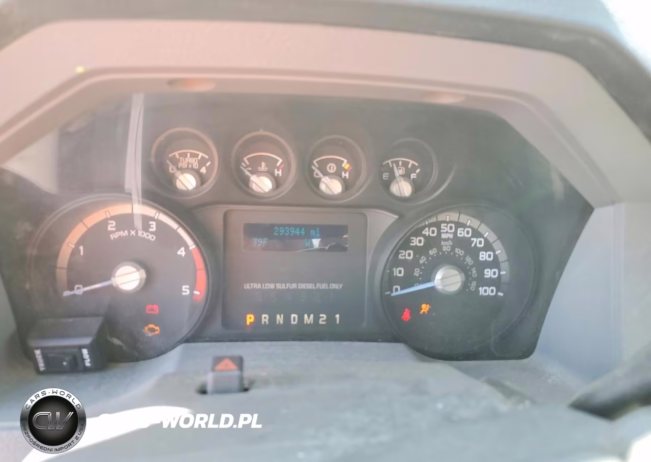 2014 Ford F550 Super Duty VIN:1FDUF5HT2EEA49301 - 9