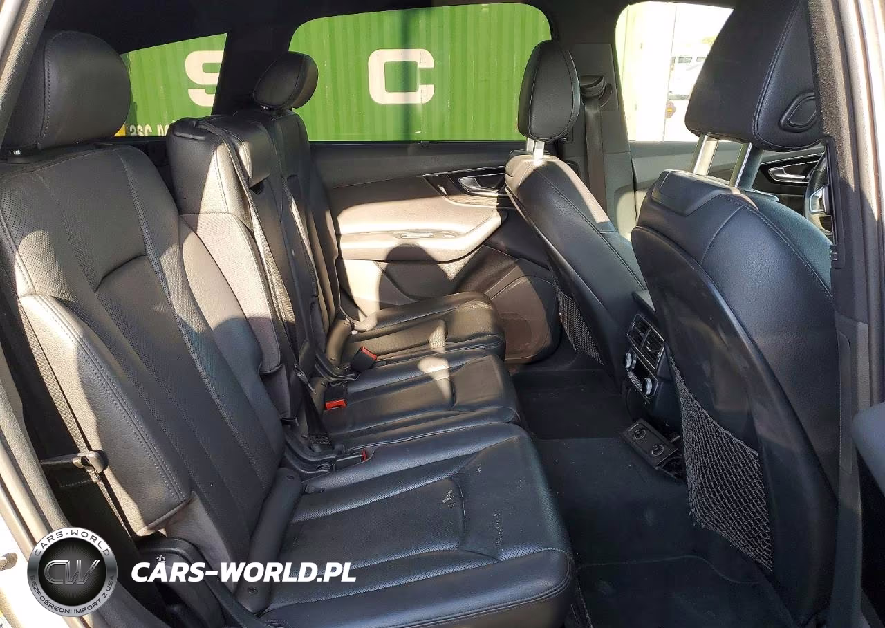 2017 Audi Q7 Premium Plus VIN:WA1LAAF72HD006000 - 11