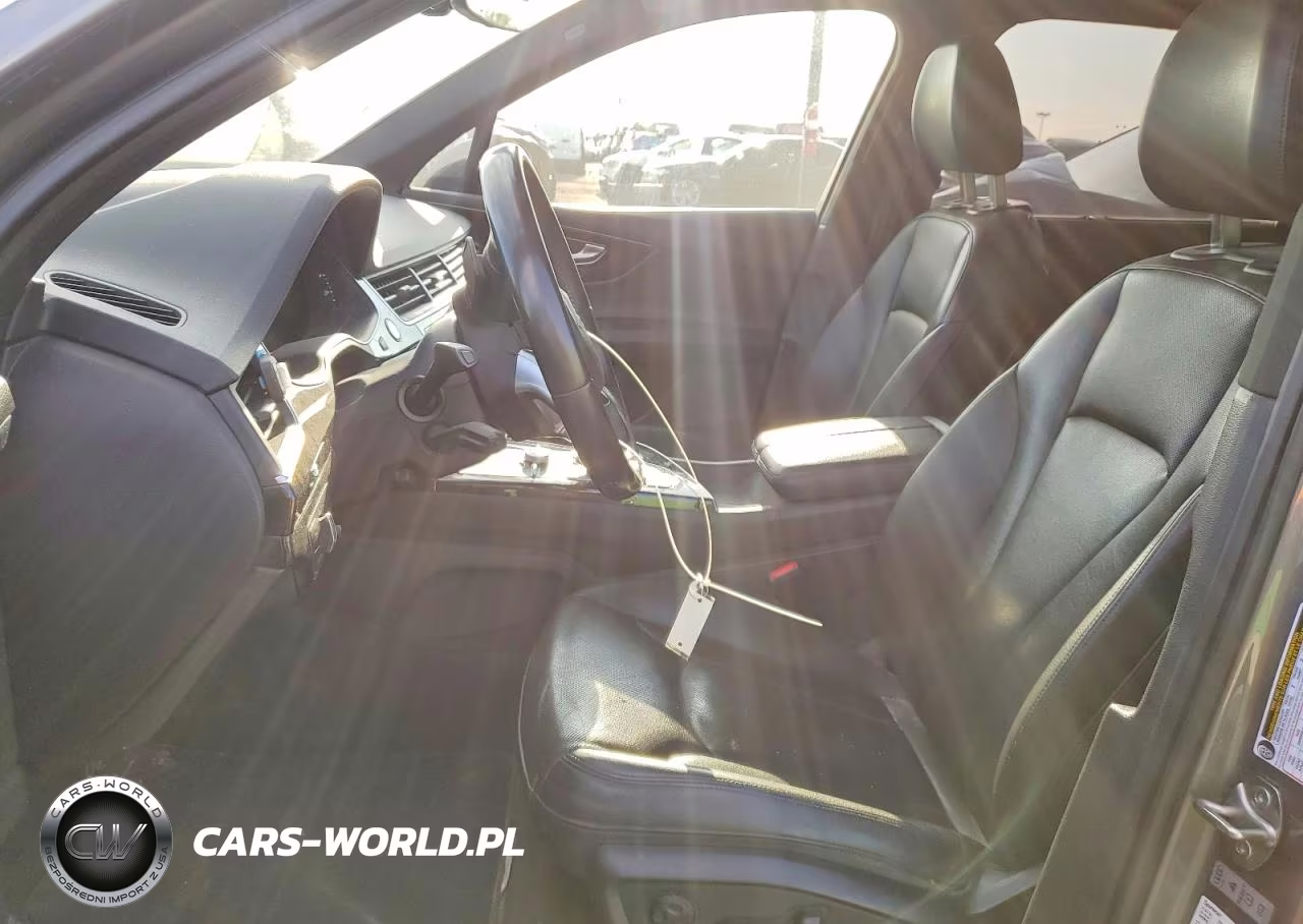 2017 Audi Q7 Premium Plus VIN:WA1LAAF72HD006000 - 7
