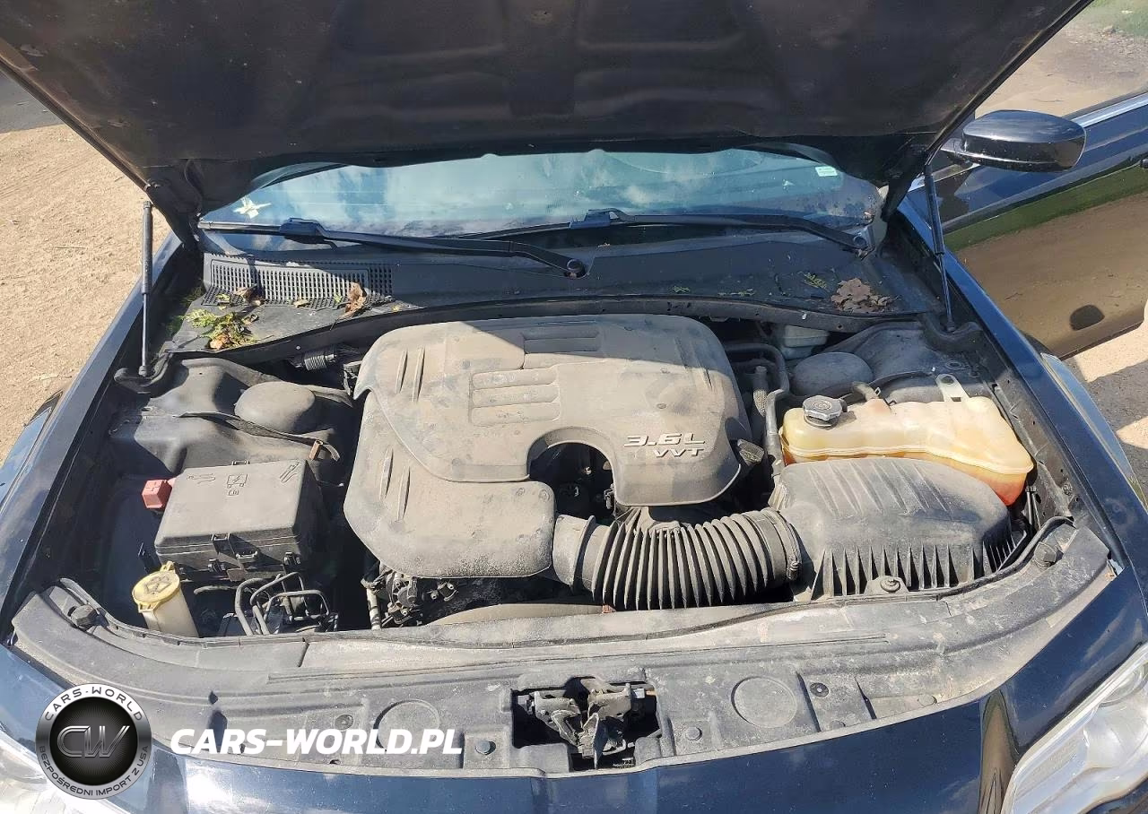 2014 Chrysler 300 VIN:2C3CCAAG3EH343334 - 11