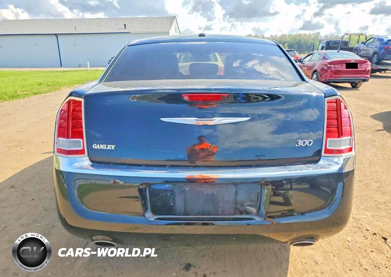 2014 Chrysler 300 VIN:2C3CCAAG3EH343334 - 6