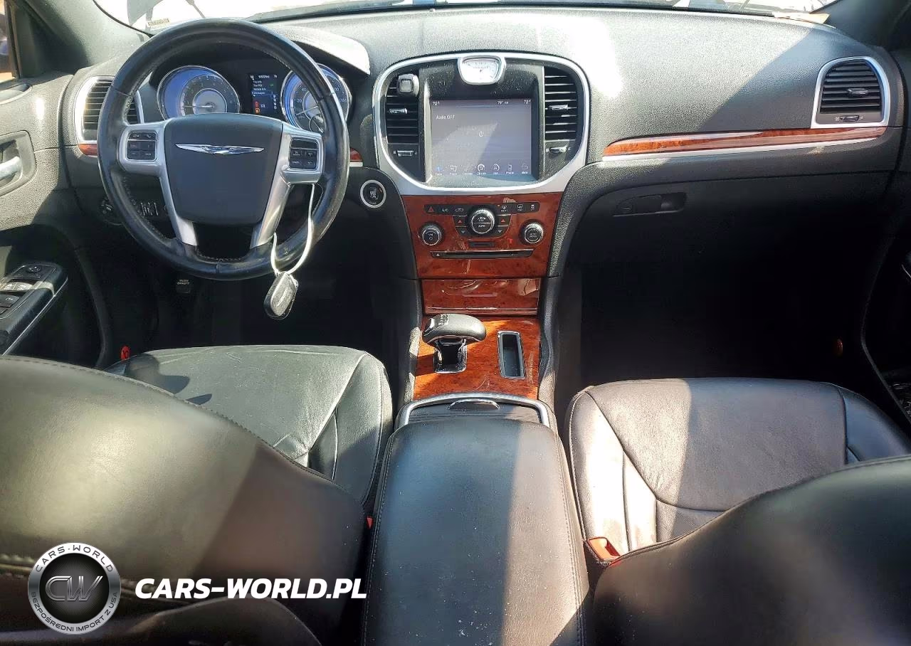 2014 Chrysler 300 VIN:2C3CCAAG3EH343334 - 8