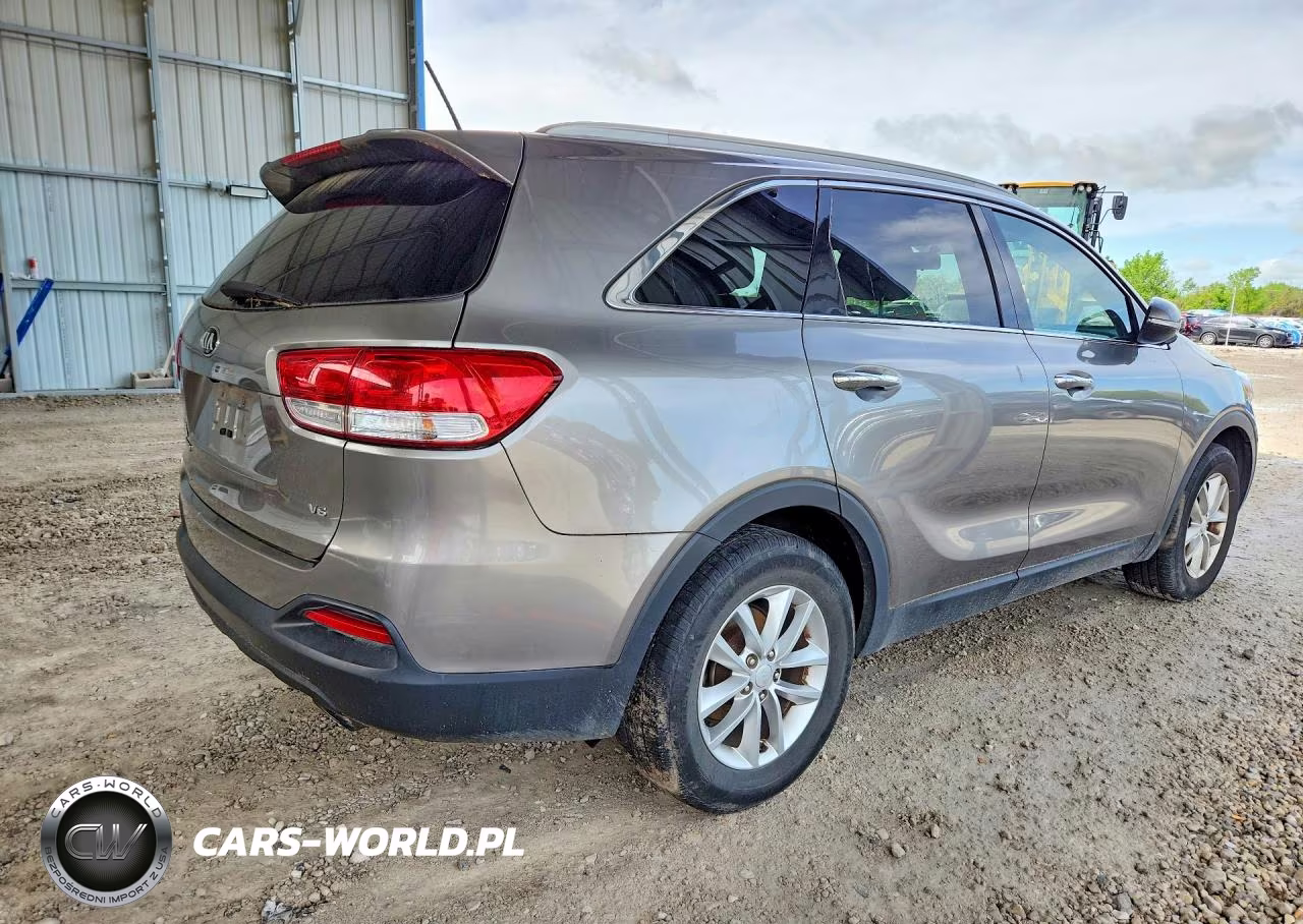 2016 Kia Sorento Lx V6 VIN:5XYPG4A52GG071605 - 3