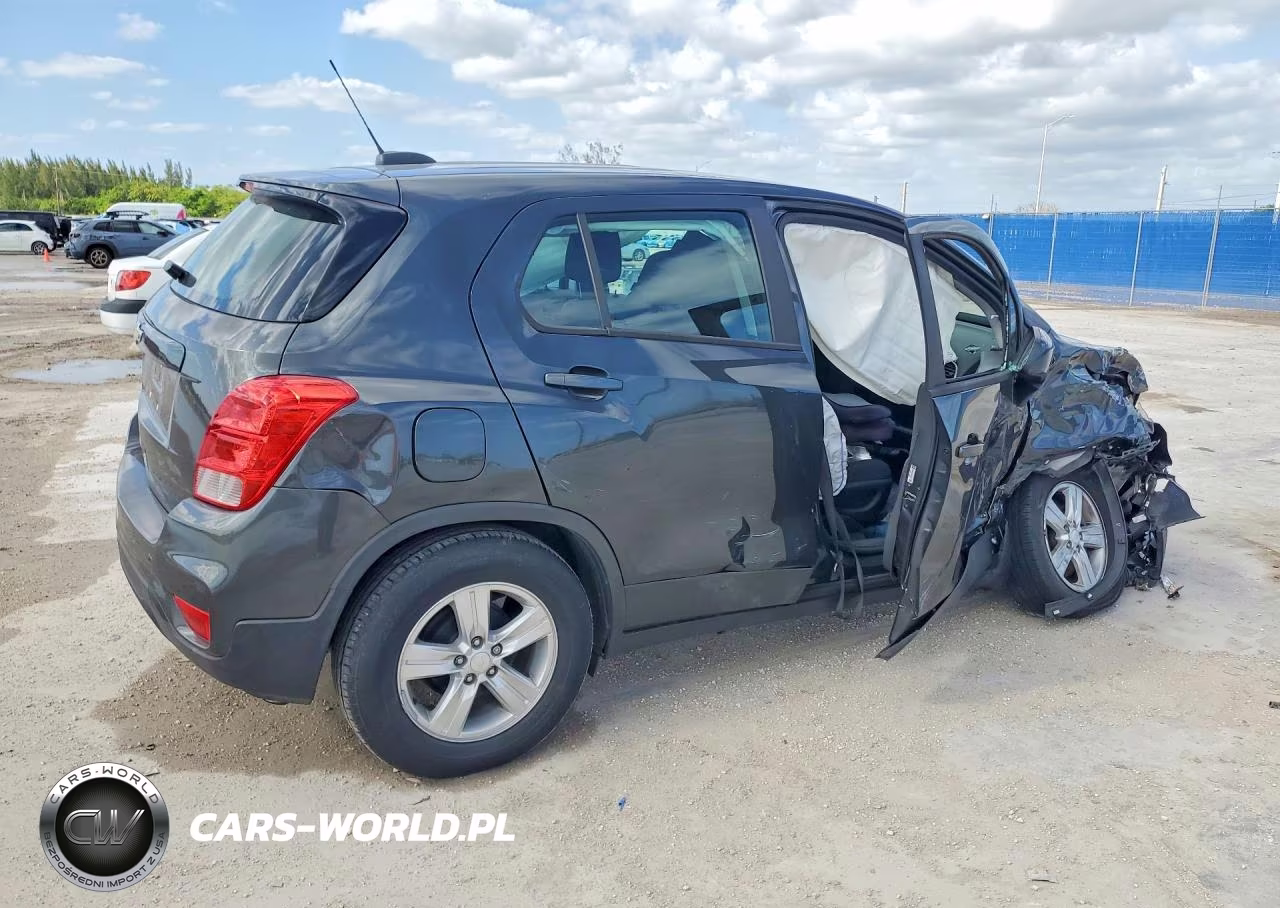 2019 Chevrolet Trax Ls VIN:3GNCJKSBXKL221915 - 3