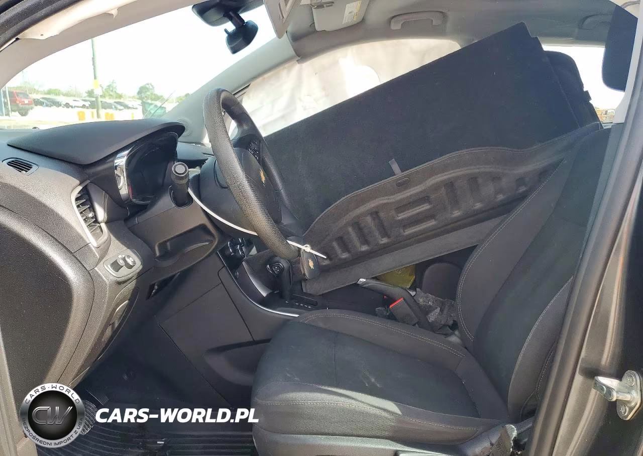 2019 Chevrolet Trax Ls VIN:3GNCJKSBXKL221915 - 7