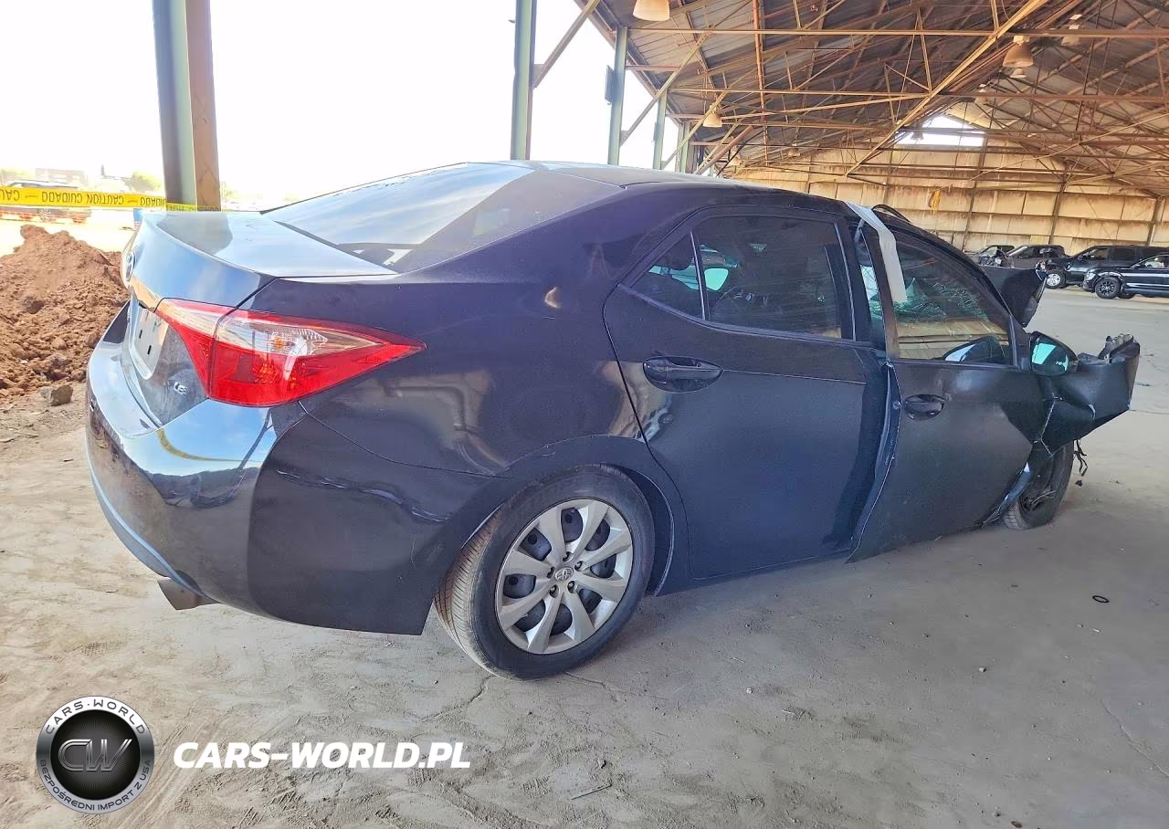 2019 Toyota Corolla Le VIN:5YFBURHE4KP923074 - 3