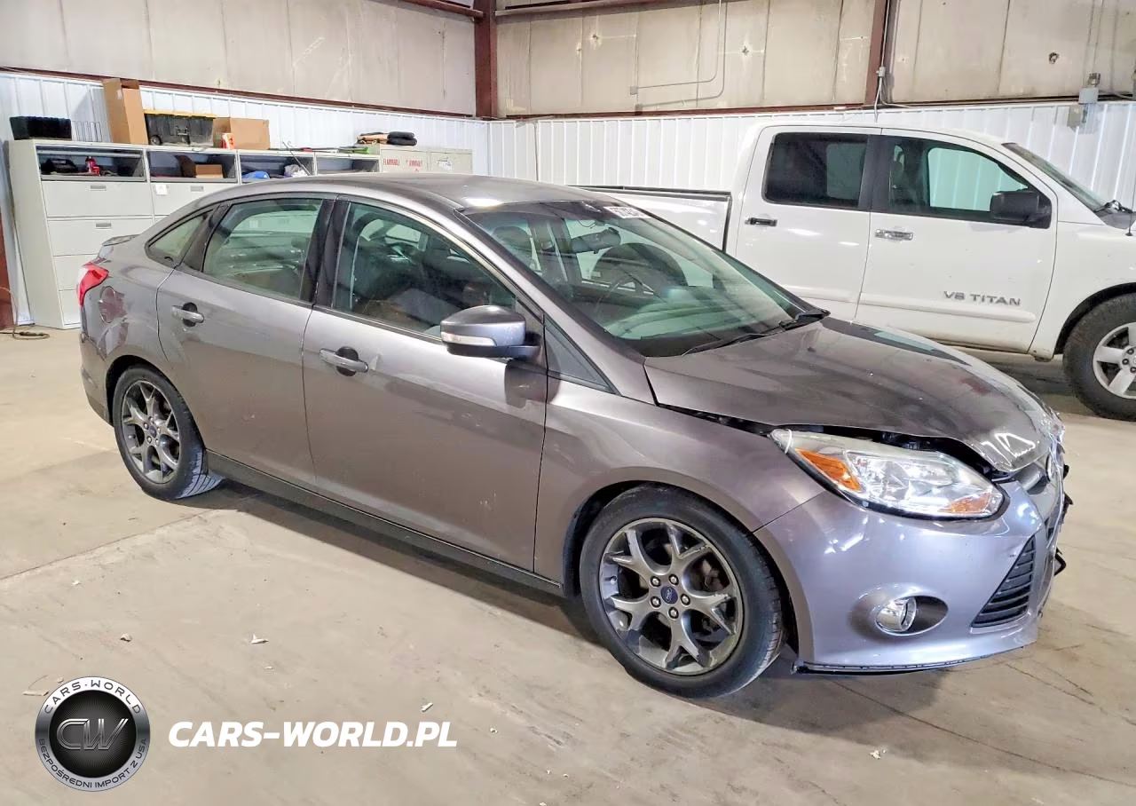 2014 Ford Focus Se VIN:1FADP3F21EL173934 - 4
