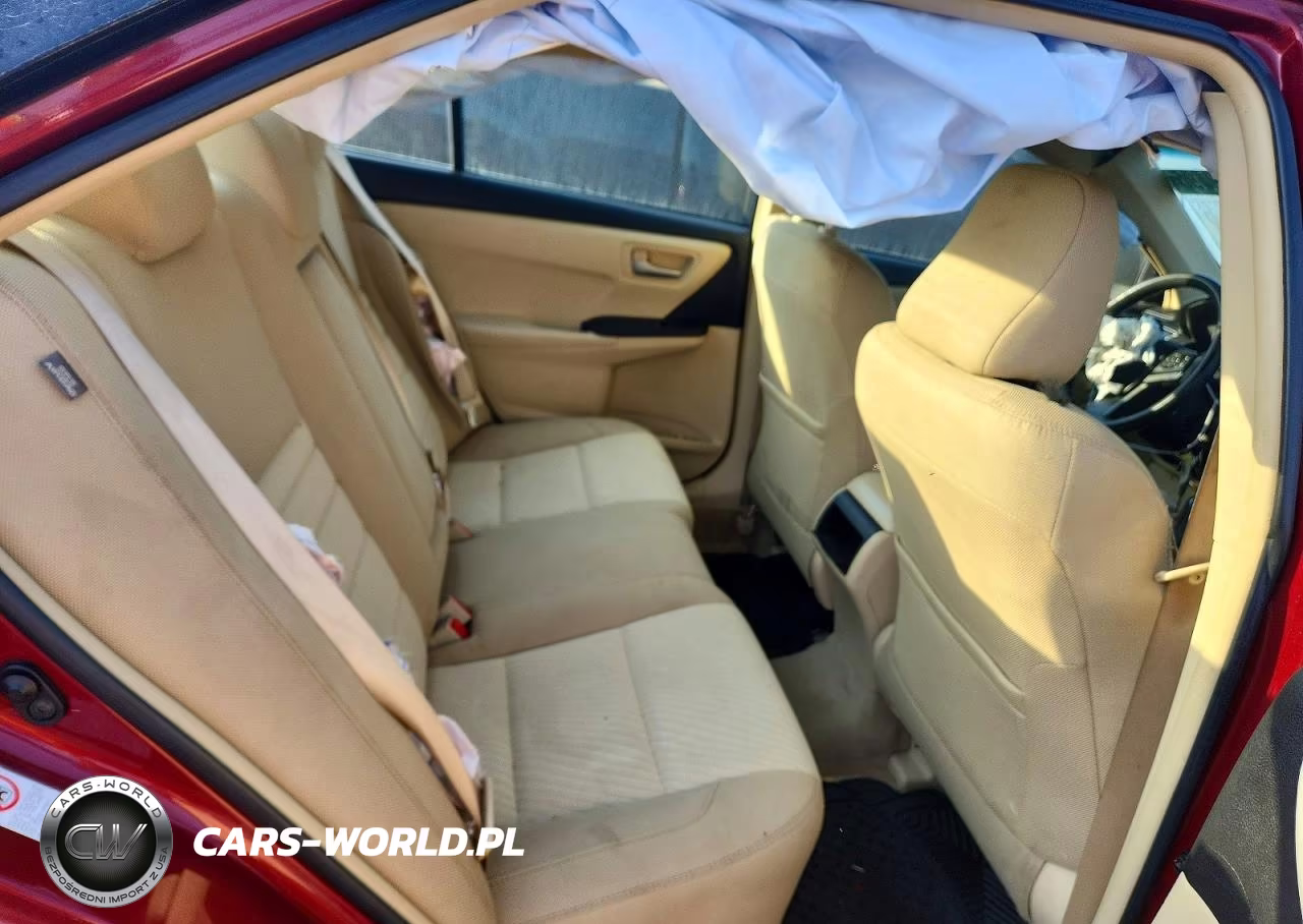 2016 Toyota Camry Le VIN:4T1BF1FK7GU543737 - 10
